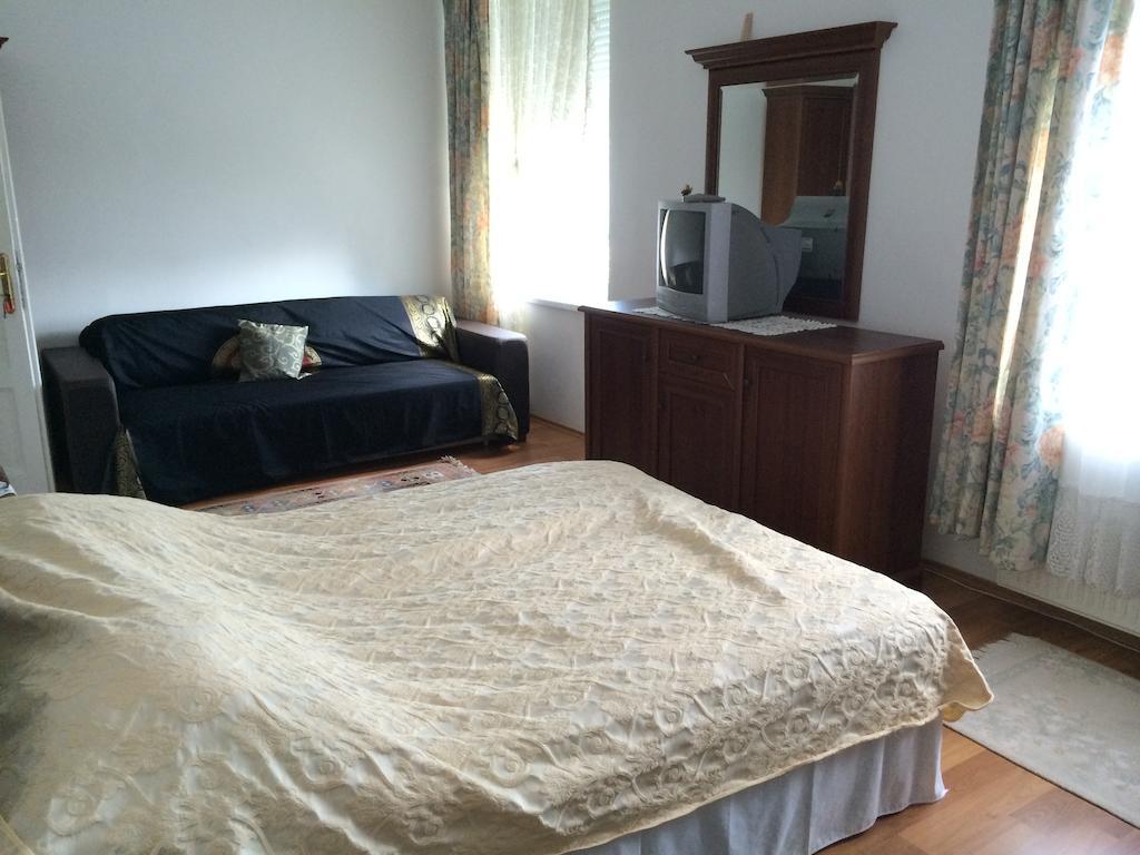 Villa Rubin Panzio Hajdúszoboszló Habitación foto